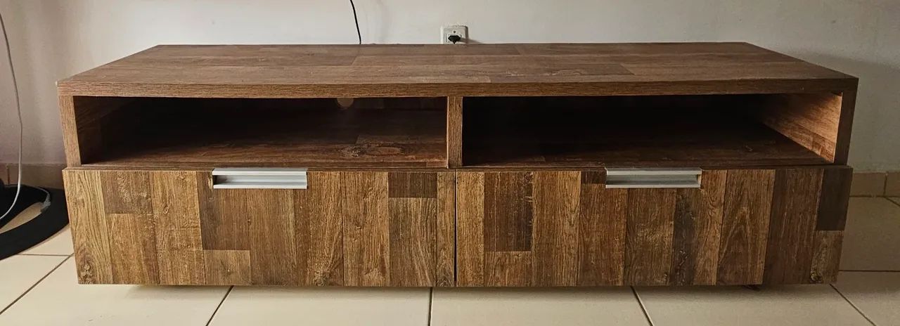 Vendo: Rack Amadeirado, TV até 60 polegadas
