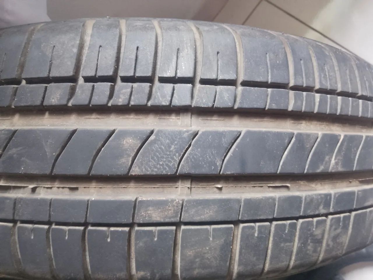 Pneus 175 70 R13 - Foto 2
