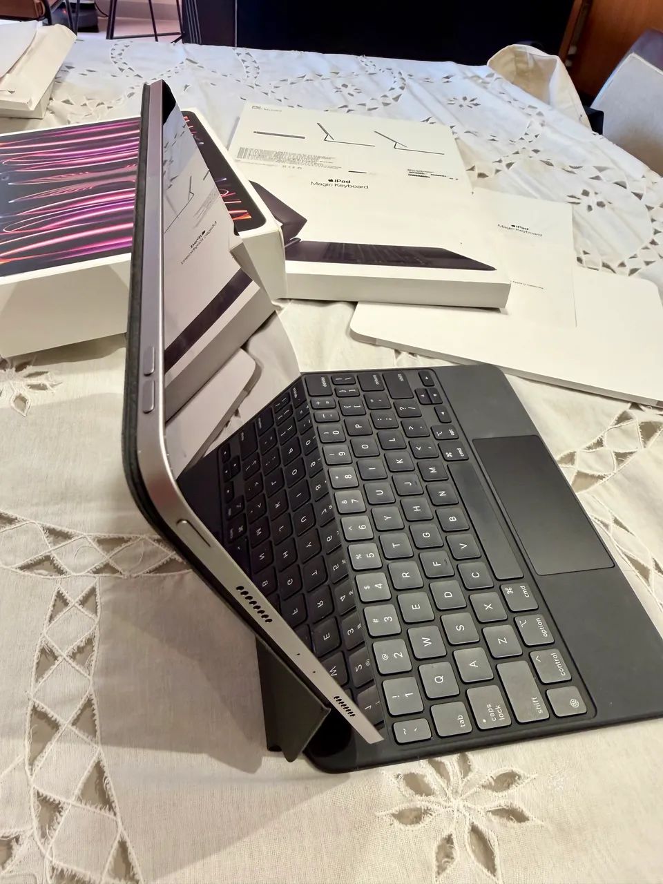 iPad Pro de 11 polegadas, 4ª geração e Magic Keyboard - Foto 2