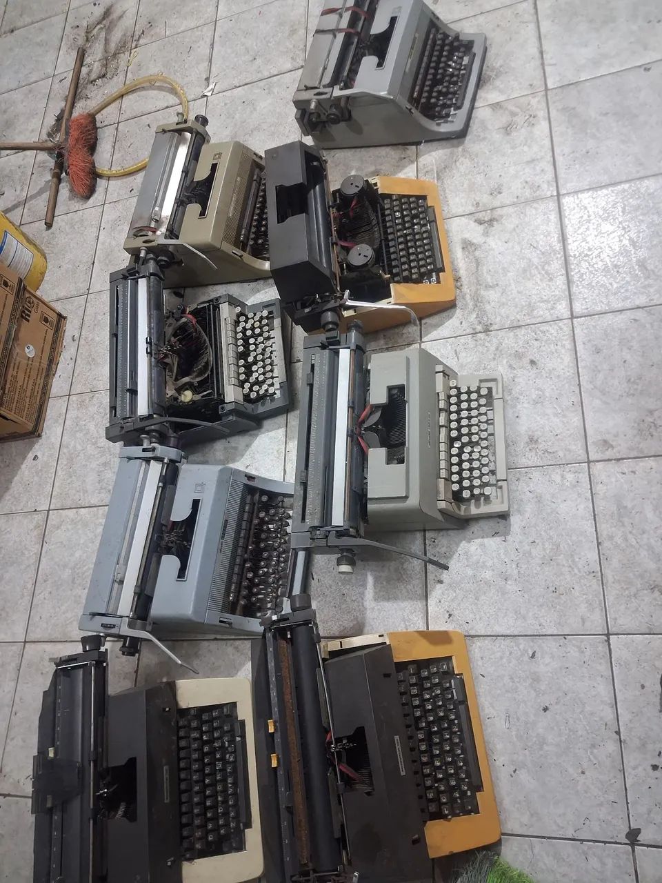Maquihnas de escribir - Foto 2