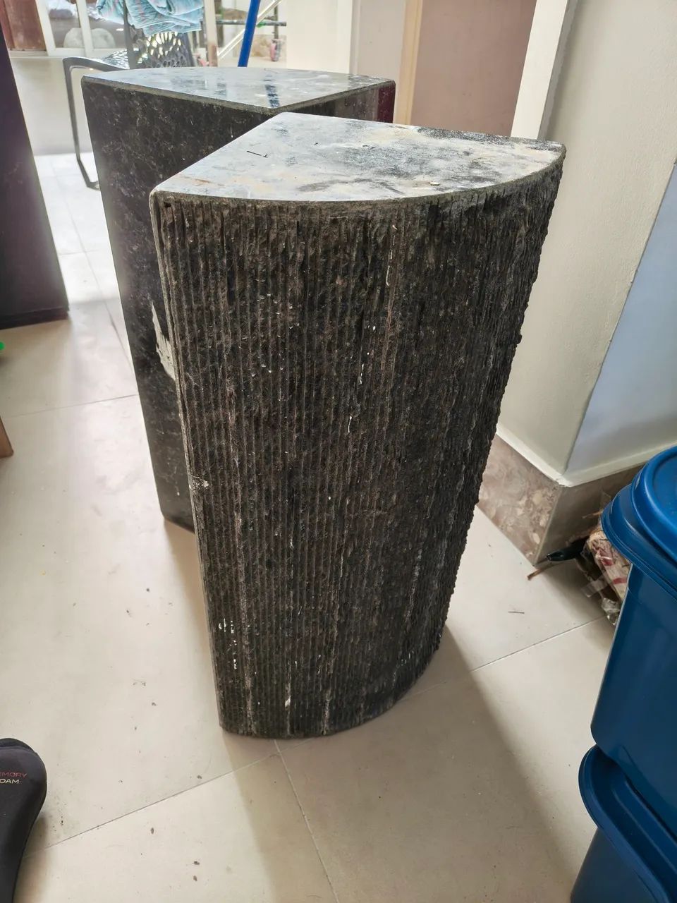 Pé de mesa em granito preto - Foto 3