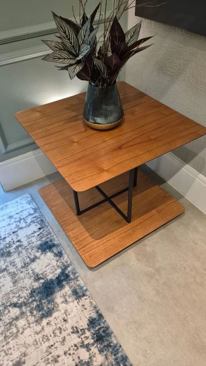 MESA LATERAL CAPRI / Sofisticada e funcional - Foto 2