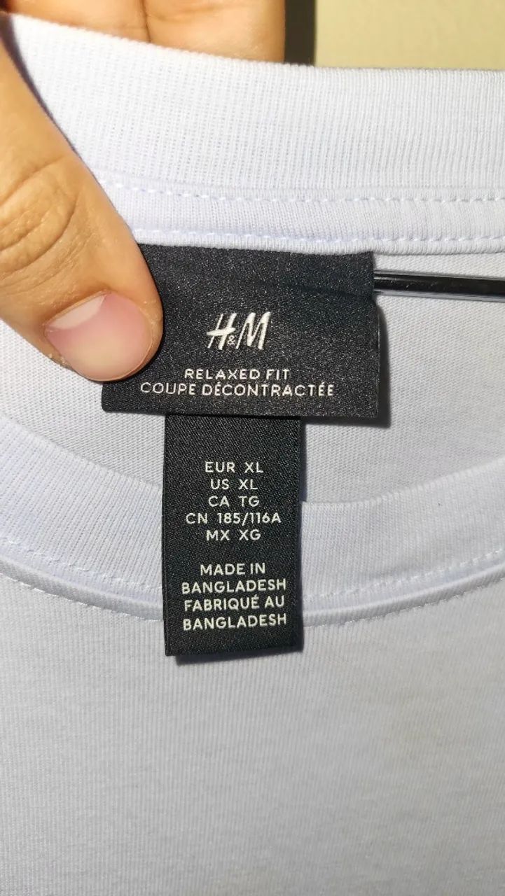 Camiseta H&M Oversized Estampa Grega de Davi Tam GG - Foto 3