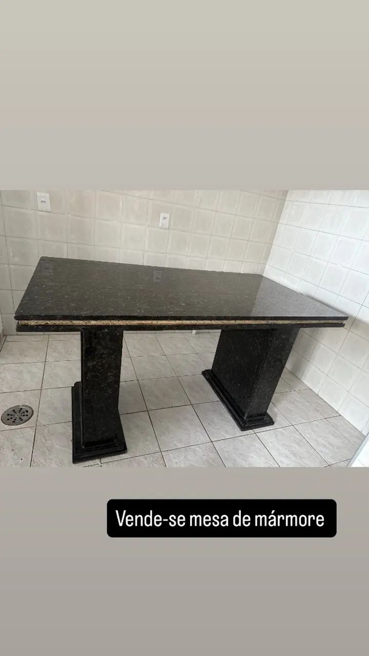Mesa de mármore 