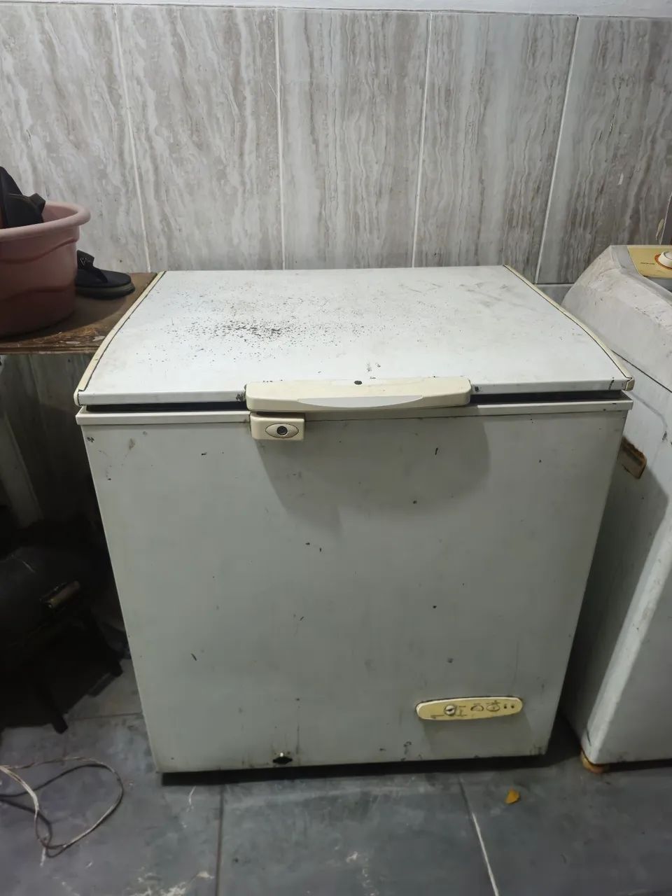 Freezer horizontal