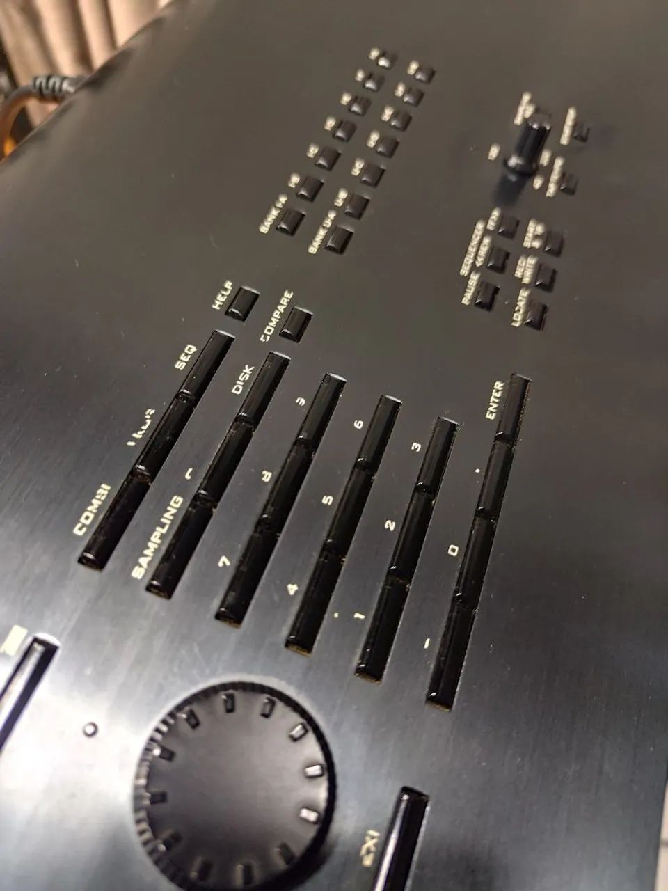 Korg Kronos X 73 - Foto 3