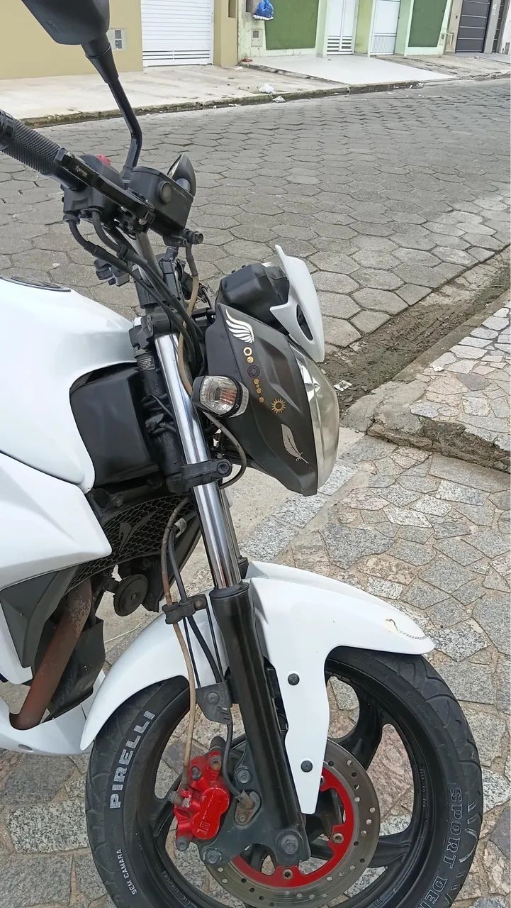 DAFRA NEXT 250 / SYM NAKED  - Foto 3