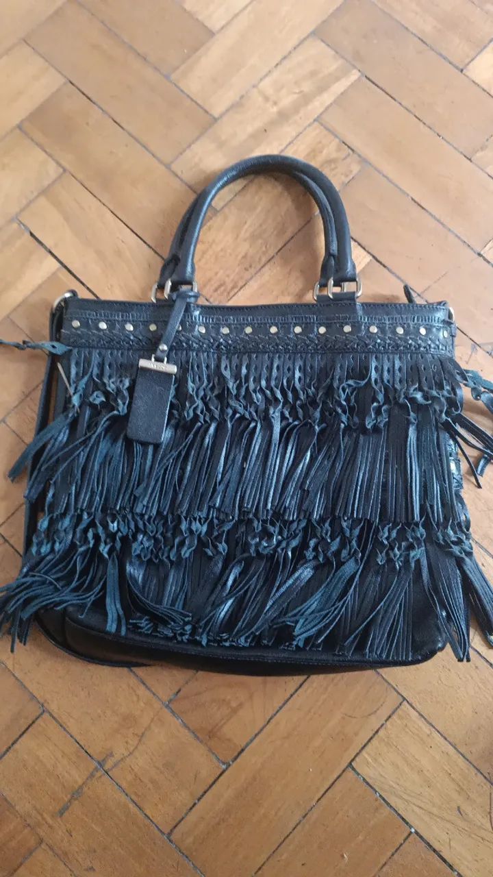 VENDO 26 BOLSAS AREZZO POUCO. USADAS - Foto 4