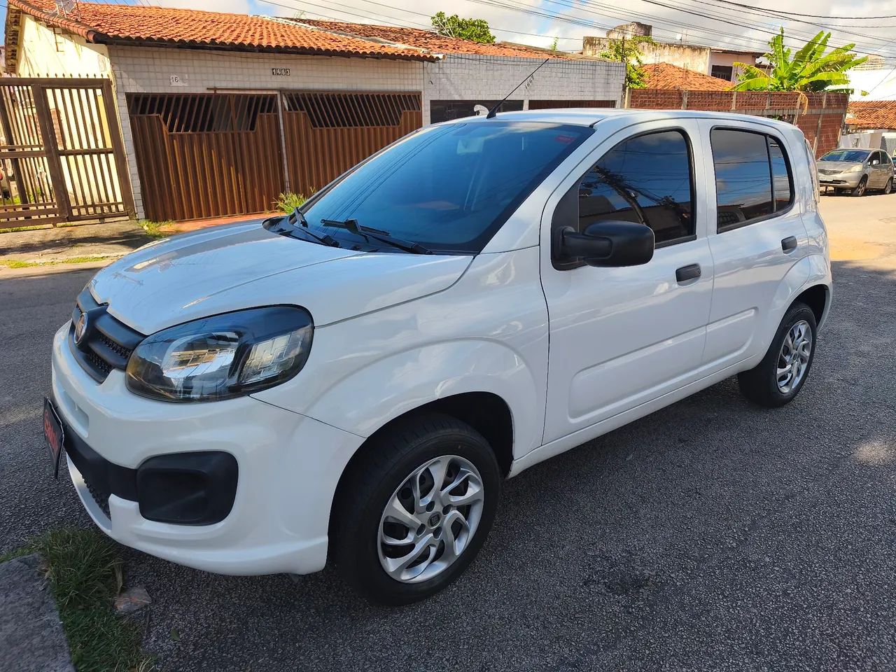 Fiat Uno UNO ATTRACTIVE 1.0 Fire Flex 8V 5p 2021