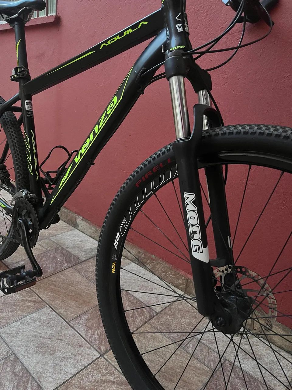 Bike MTB Venzo Aquila Aro 29 | 27v | Freio Hidráulico | Pneus