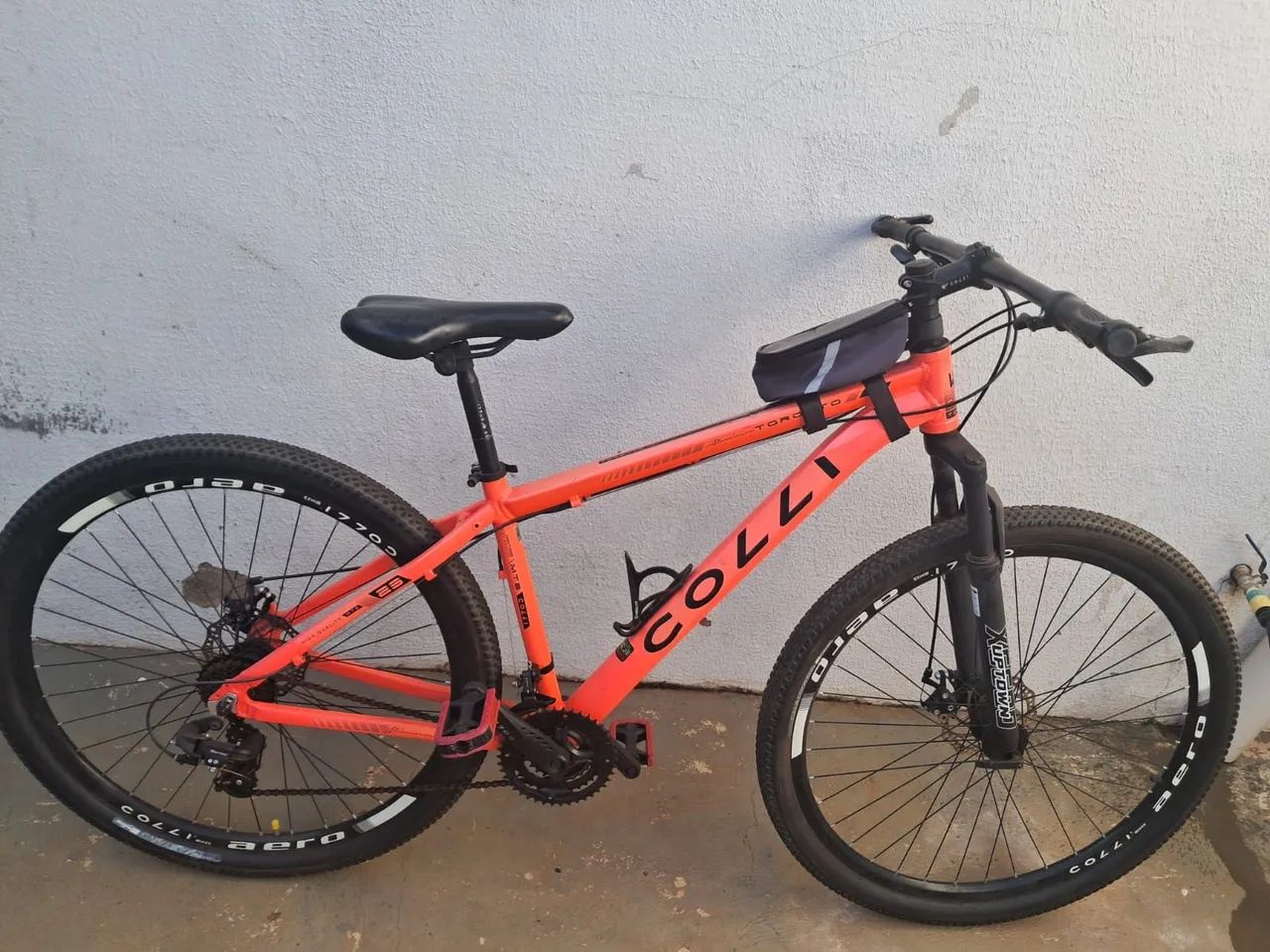 Bicicleta conservada  - Foto 4