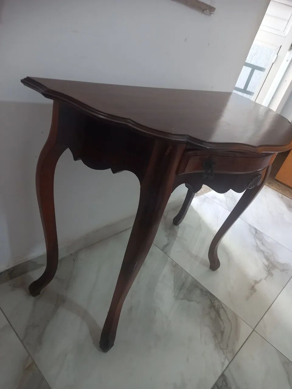 Mesa em madeira chipandelle