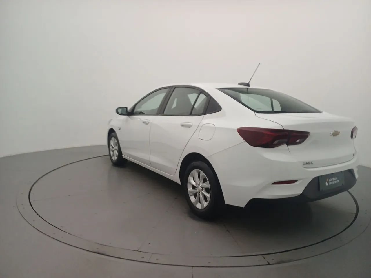 Chevrolet Onix Sedan Plus 1.0 12V TB Flex Mec., foto 3 de 18