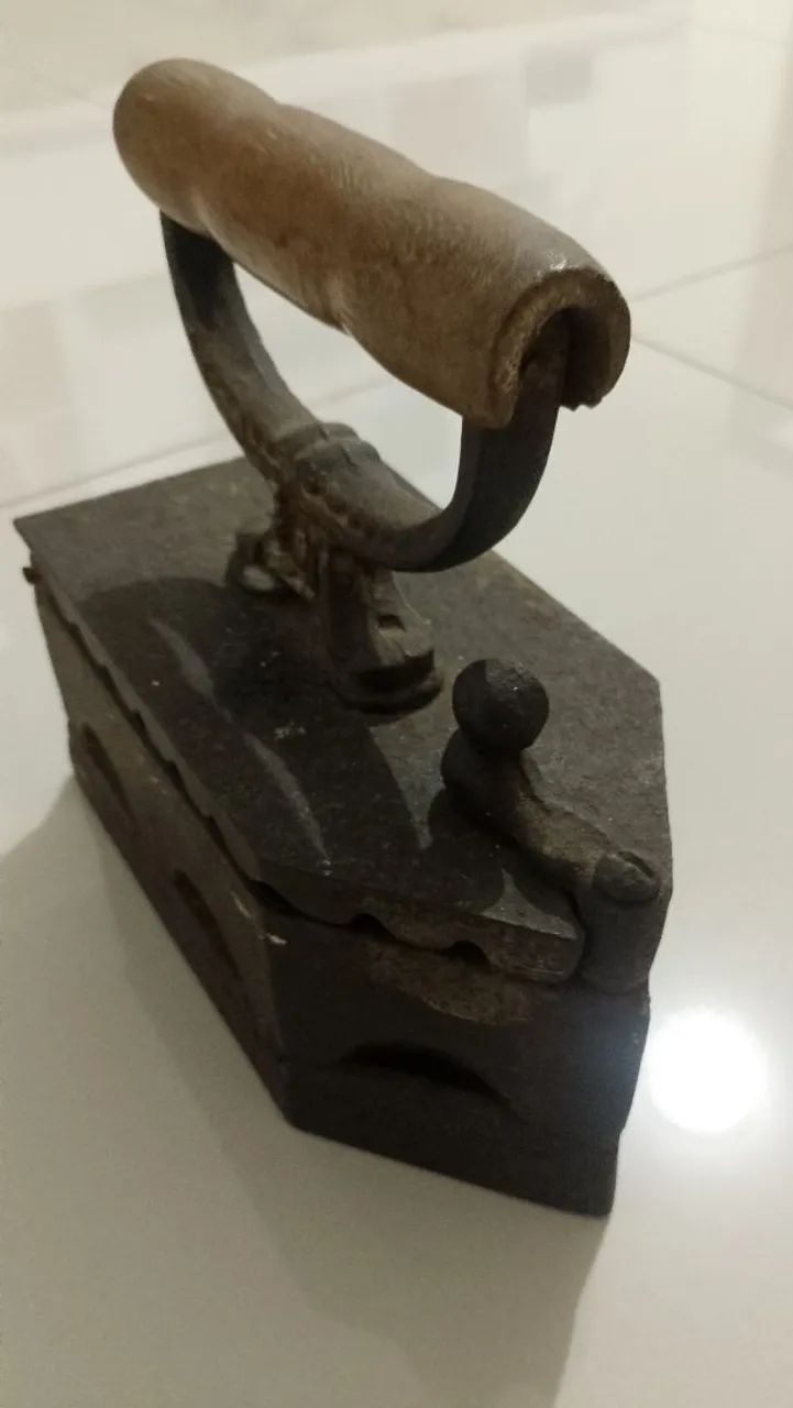 Ferro de passar reliquia - Foto 3