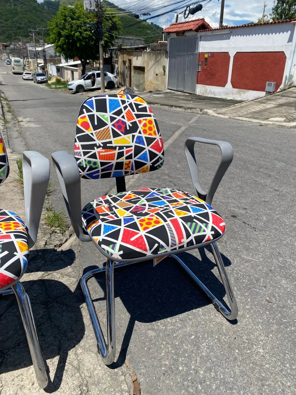 Cadeira Decorativa Romero Britto  - Foto 3
