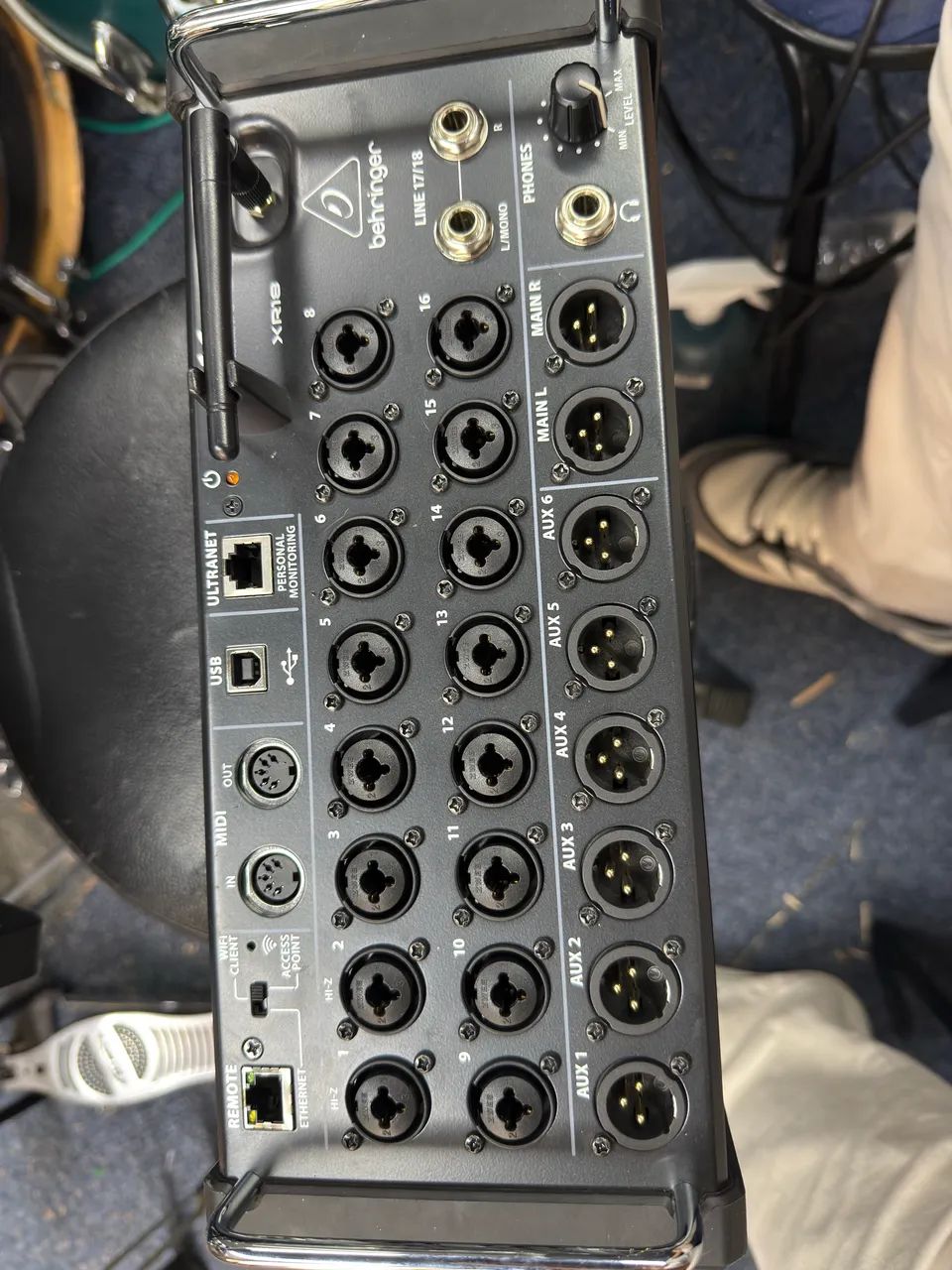 XR18 Behringer  - Foto 4