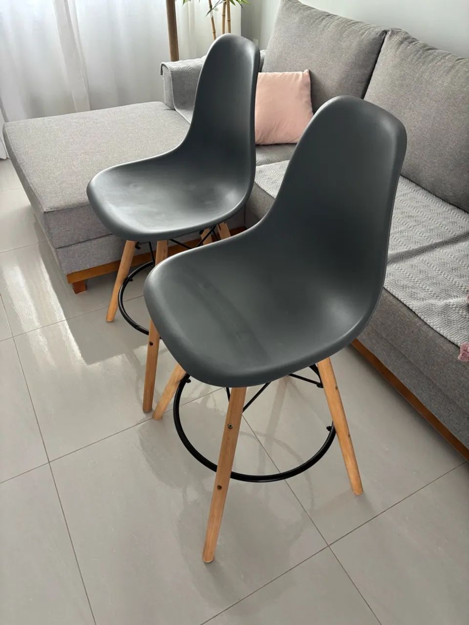 Dupla Banquetas Eames Eifell