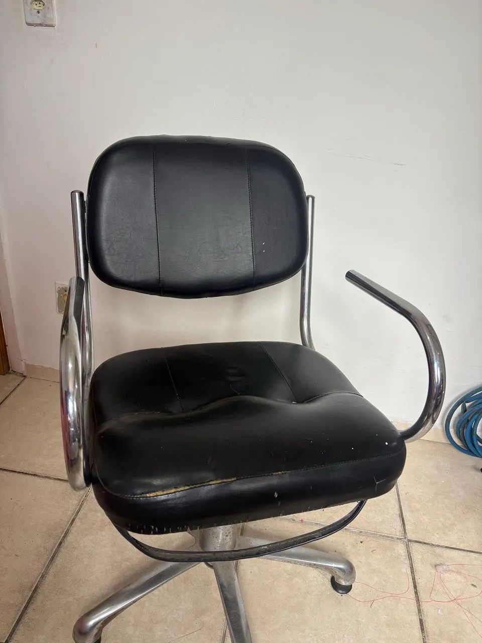 Cadeira hidráulica  - Foto 4