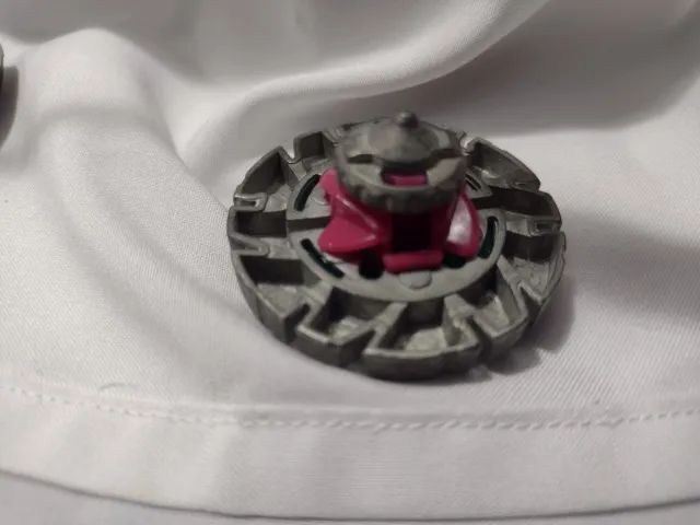 Pião Beyblade Metal Fusion - Foto 5