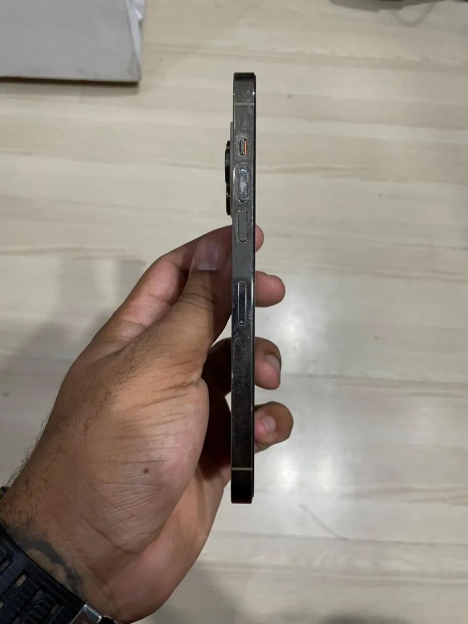 IPhone 14 Pro Max 128 - Dourado - Foto 4