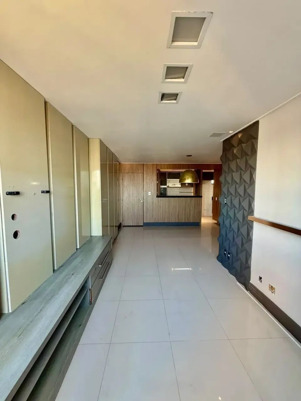 Alugo 2/4 com fixos e closet - Foto 4
