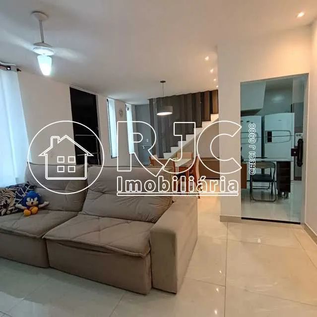 Casa de Vila : Duplex / Residencial / Vila Isabel