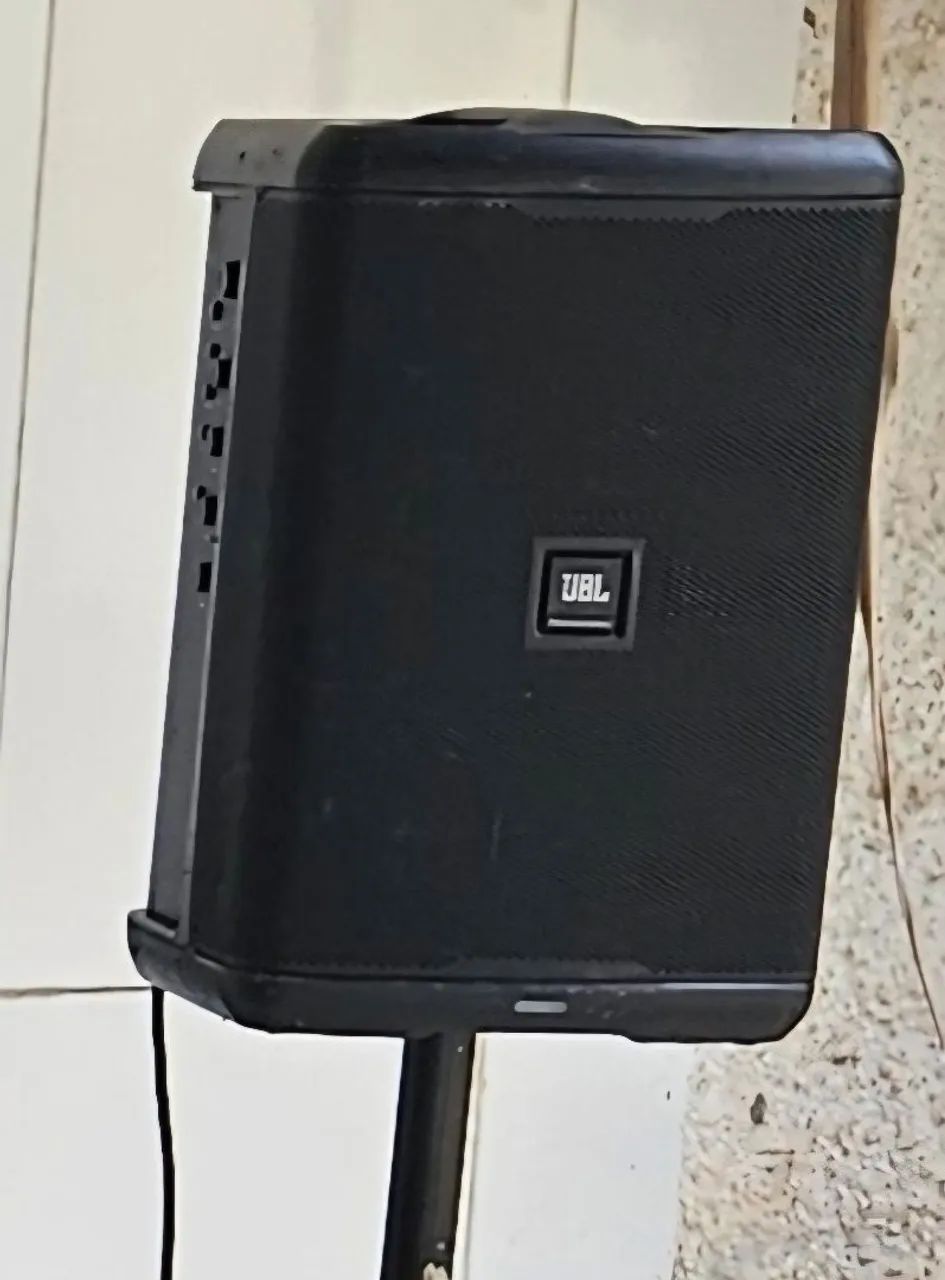 JBL EON one compact ( com Bateria )