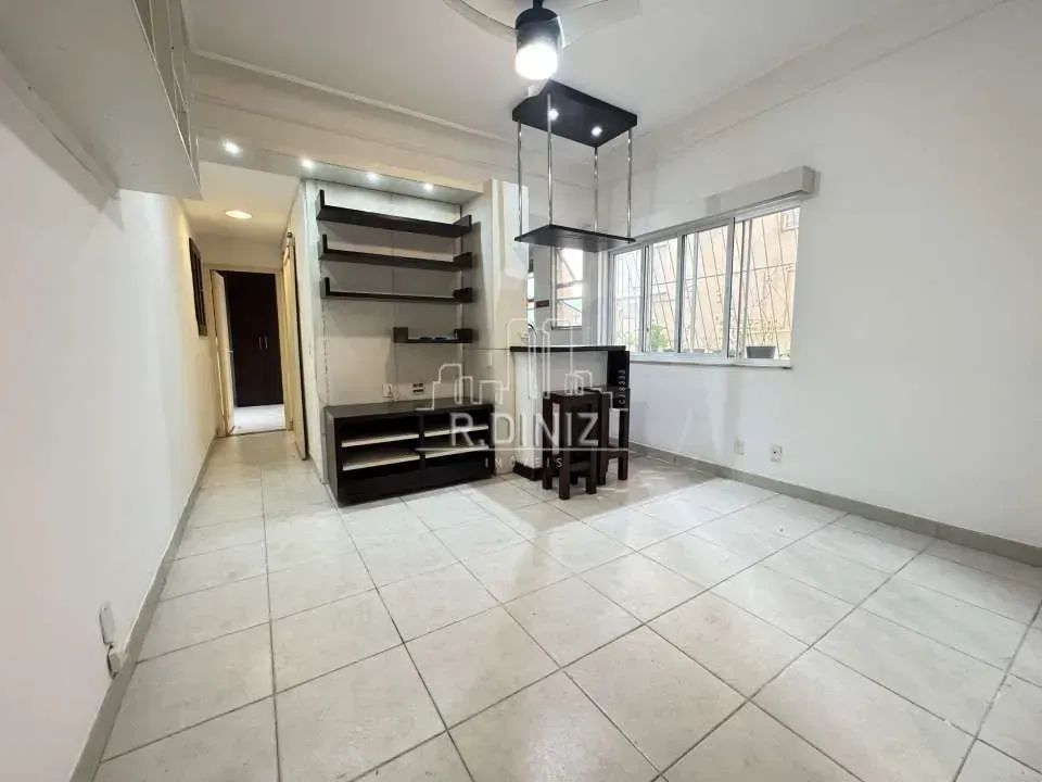 Urca. Quarto e Sala.