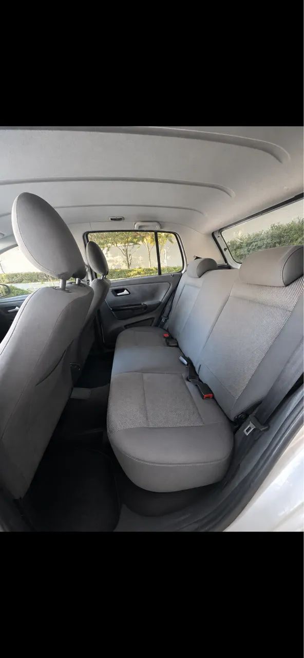 Volkswagen Fox 1.0 MI Total Flex 8V 5P 2012 - Foto 4