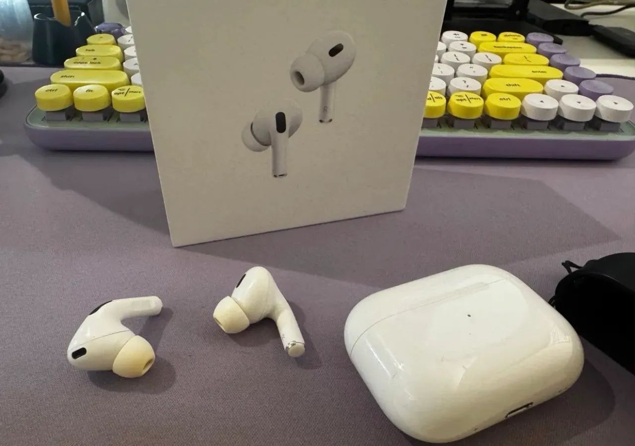 AirPod Pro 2 completo garantia - Troco por iphone 12 - Foto 2