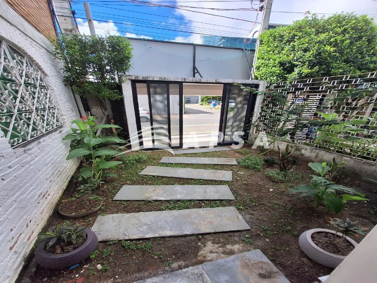EXCELENTE OPORTUNIDADE PARA QUEM BUSCA UM ESPAÇO COMERCIAL BEM LOCALIZADO E COM ÓTIMA VISI - Foto 3
