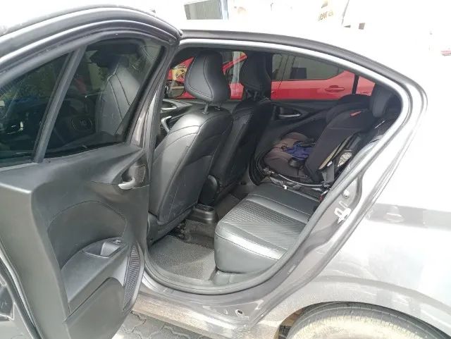 Fiat Cronos Precision 1.3 16V Flex Aut. 2026 - Foto 5