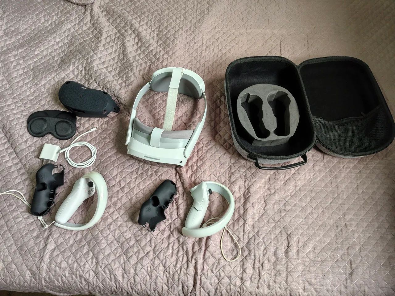 PICO 4 VR - 256GB - Seminovo - NEGOCIÁVEL - Foto 2