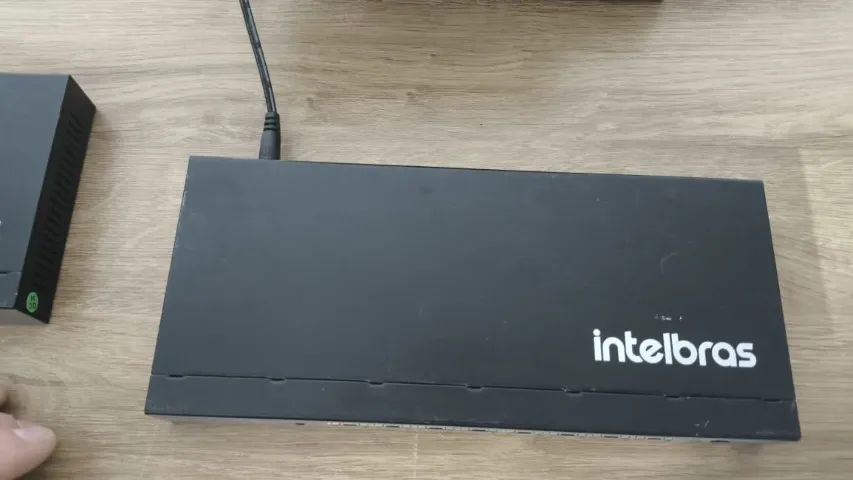 2 Switchs Intelbras SF 900 8 portas POE - Foto 4