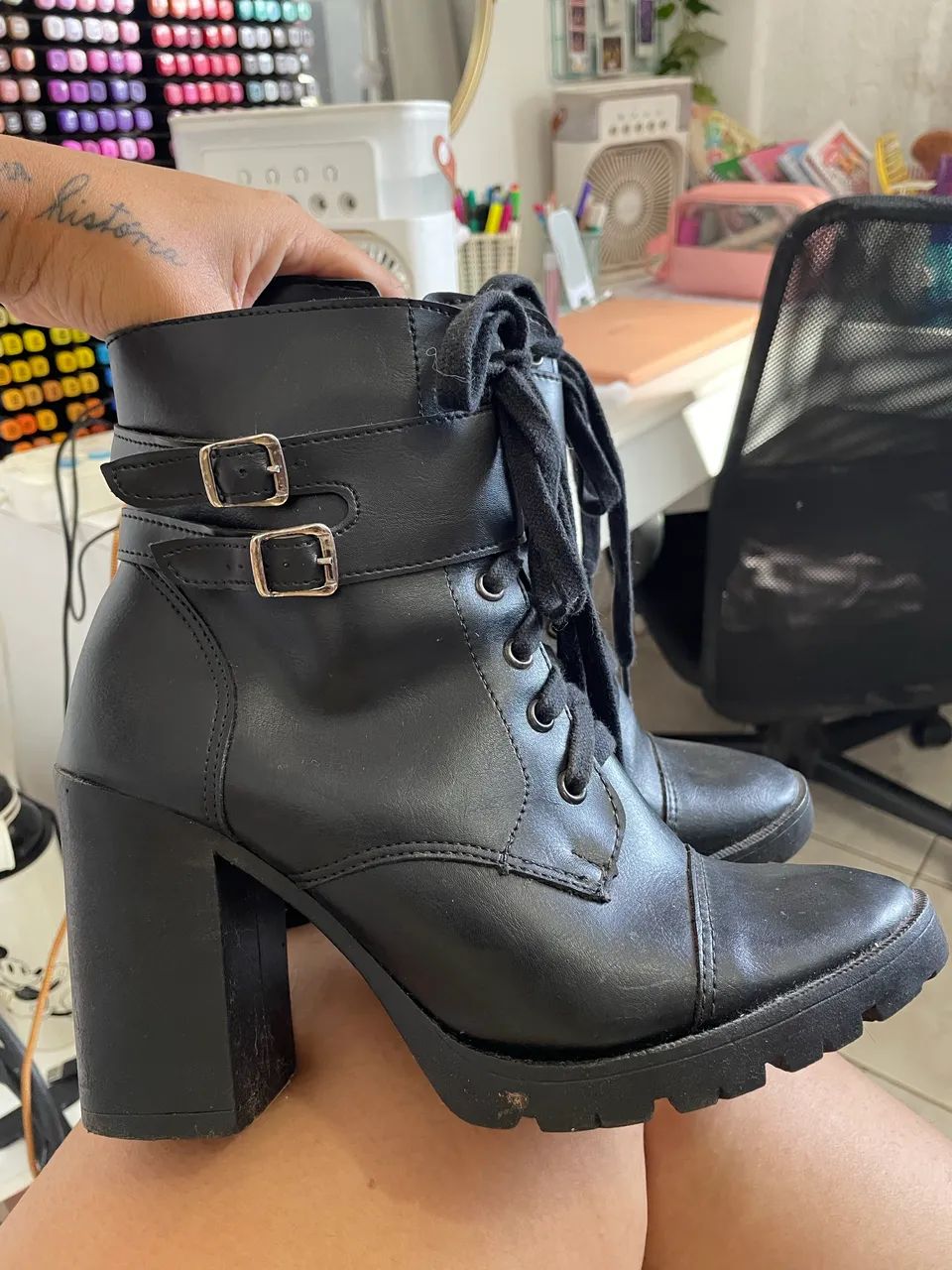 Vendo Bota tamanho 38  - Foto 4