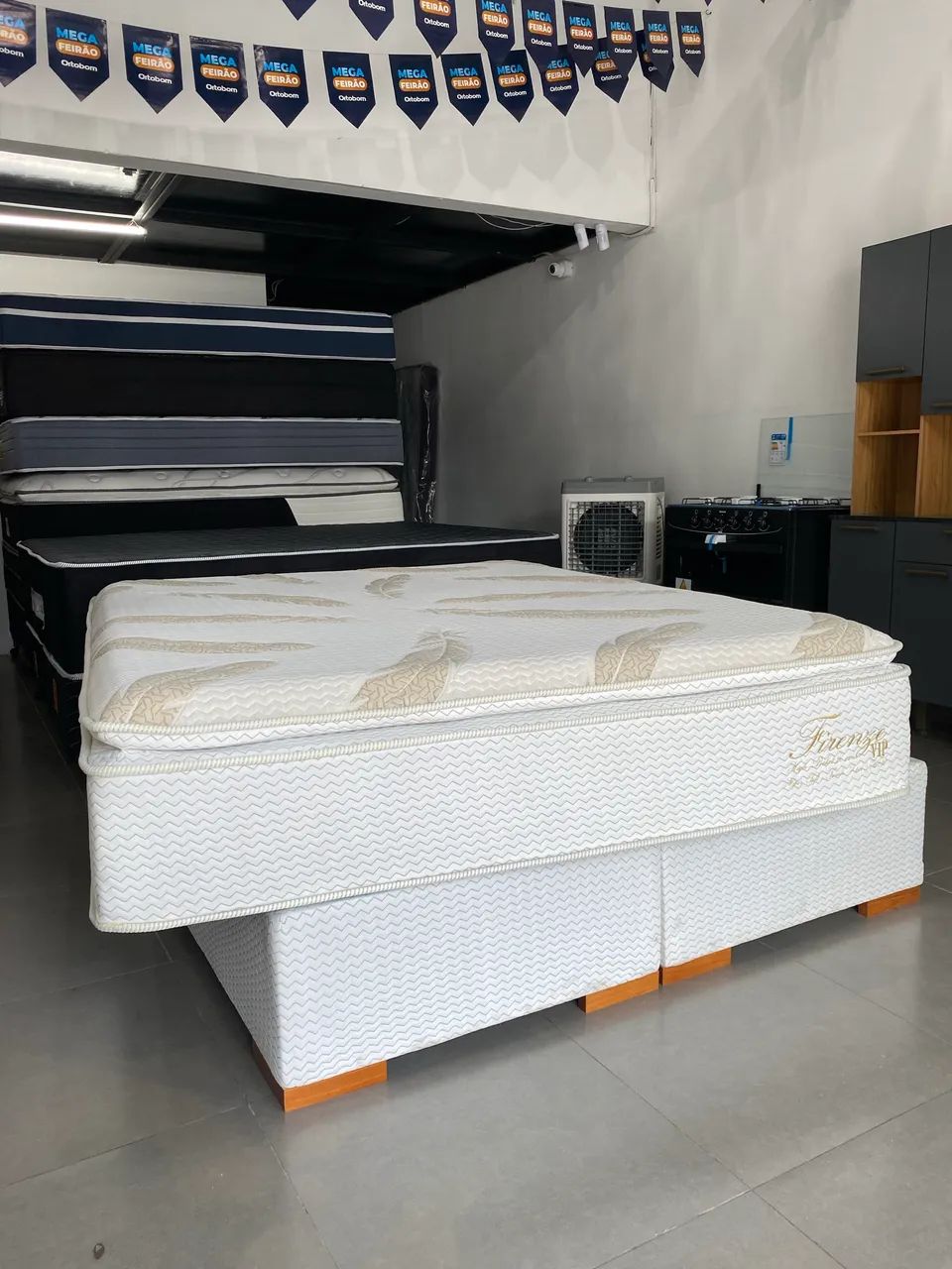 Cama Queen size de luxo , entregamos grátis , super oferta  - Foto 3