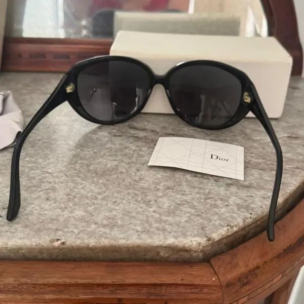 CHRISTIAN DIOR - ÓCULOS DE SOL ORIGI óculos de sol ORIGINAL COM DESIGN OVERSIZED USADO - Foto 2