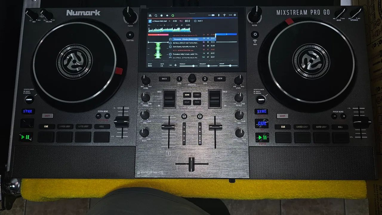 Controladora Numark mixstream pro go
