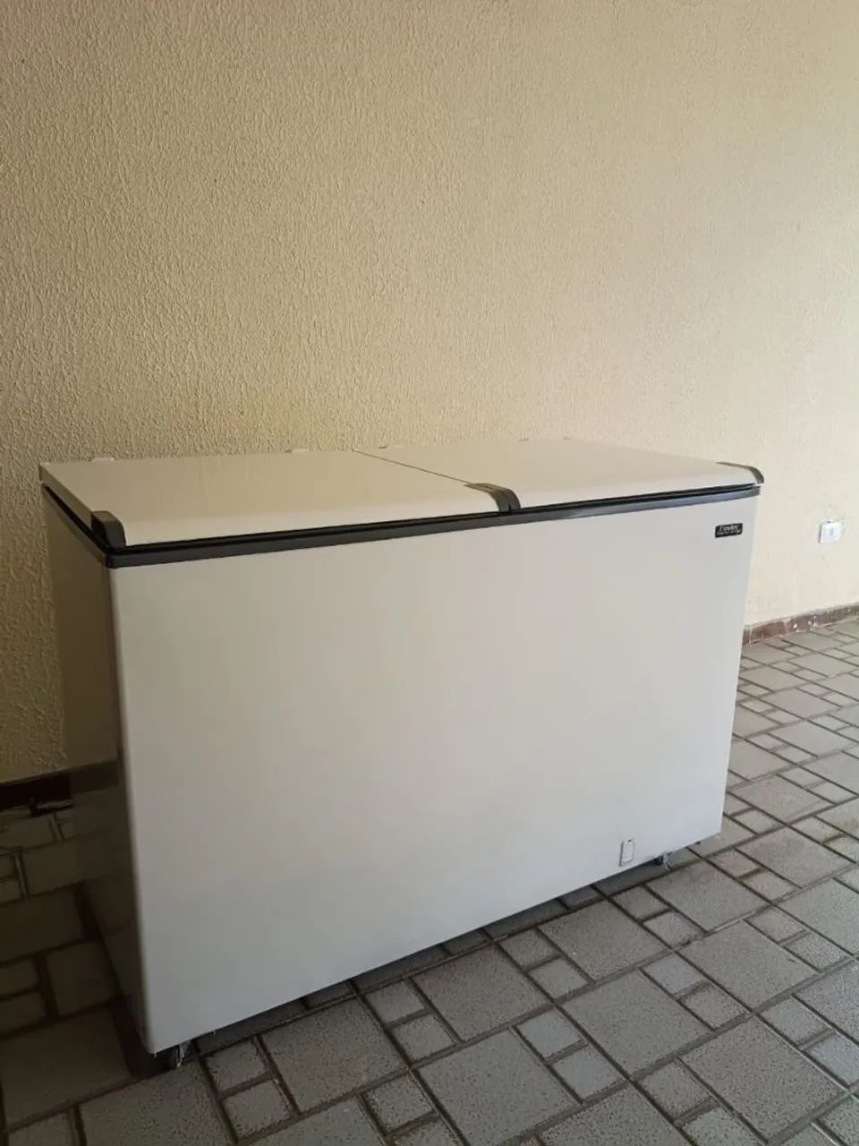 Freezer Esmaltec 470L ótimo estado