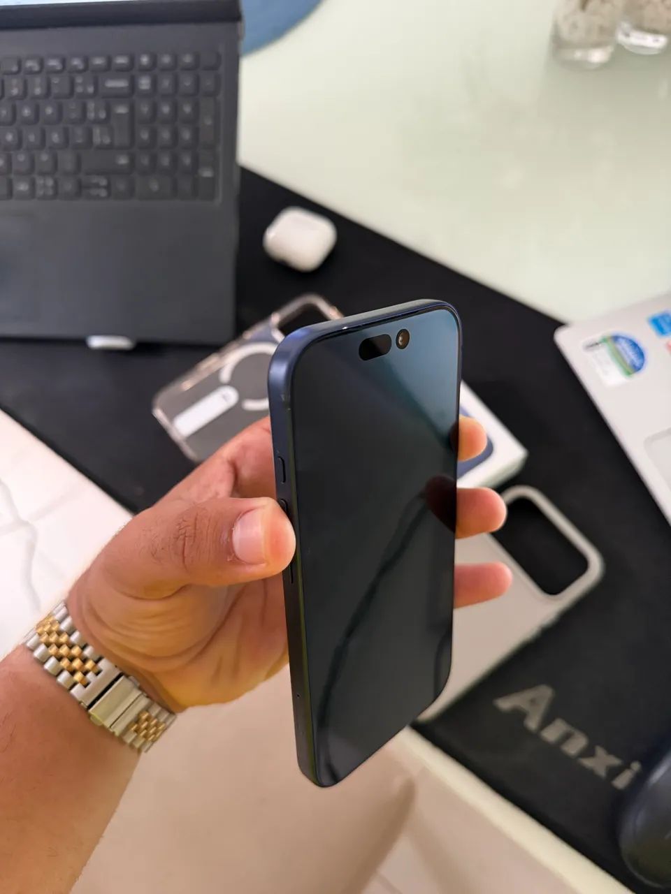 Vendo iPhone 17 pro (Azul) - 256 gb  - Foto 2