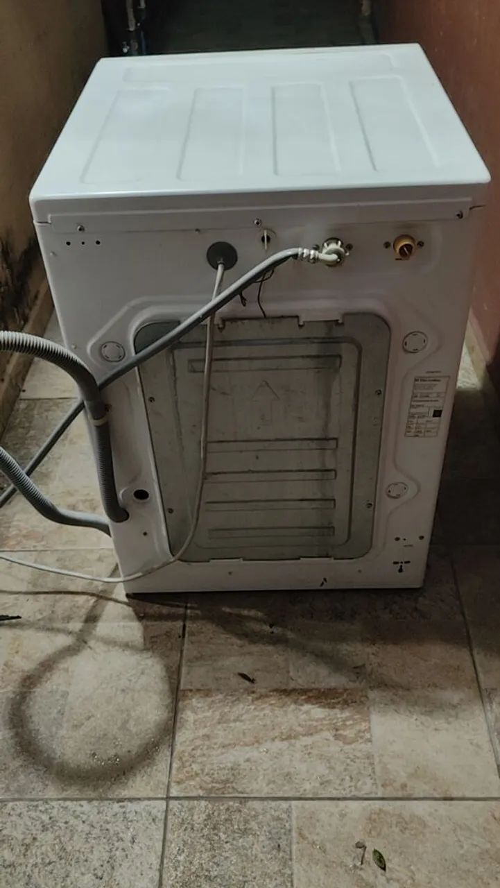 Lava e seca Electrolux Lse 09 9 kg. - Foto 2