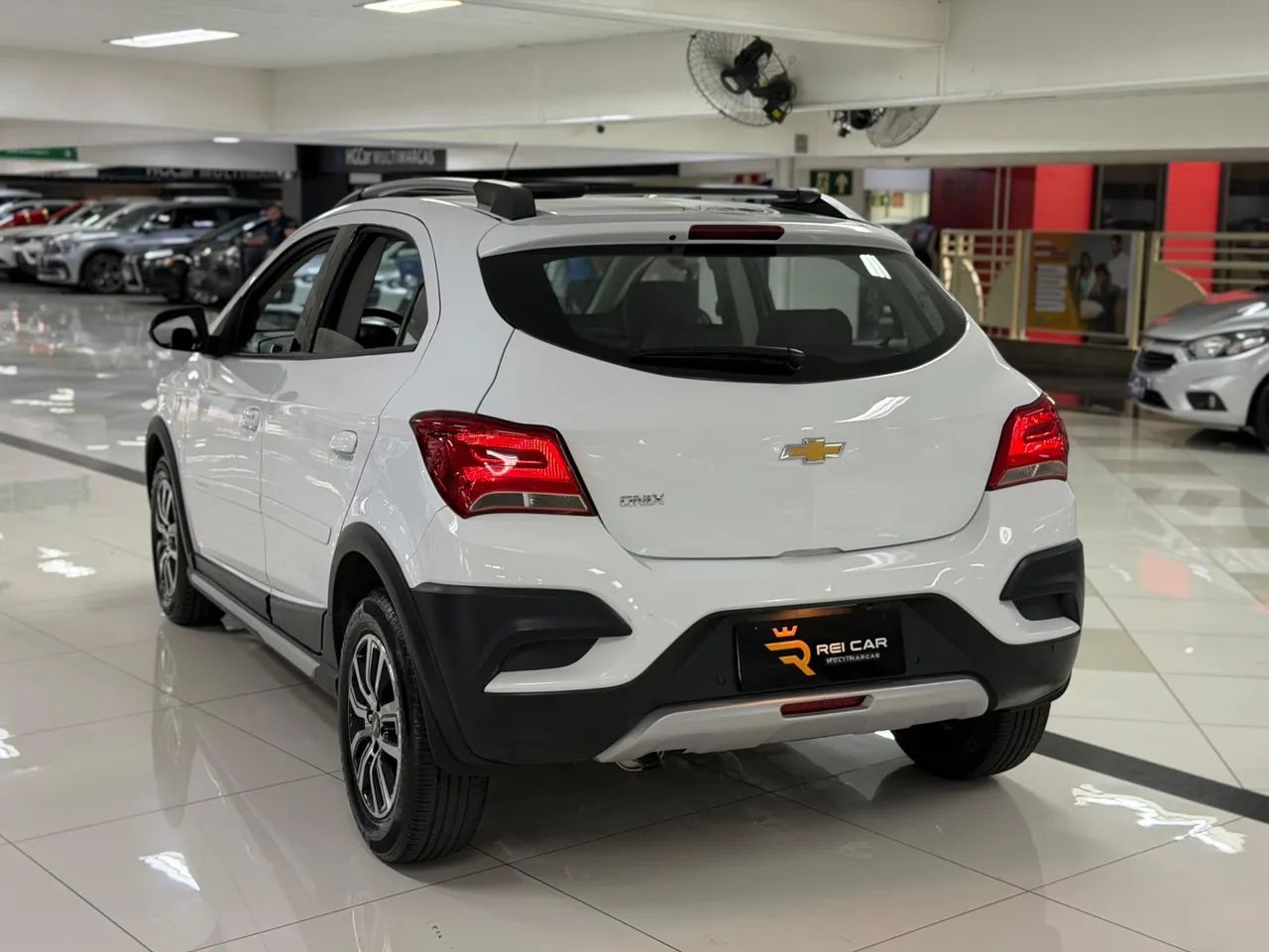 Chevrolet Onix 2018 - Foto 4