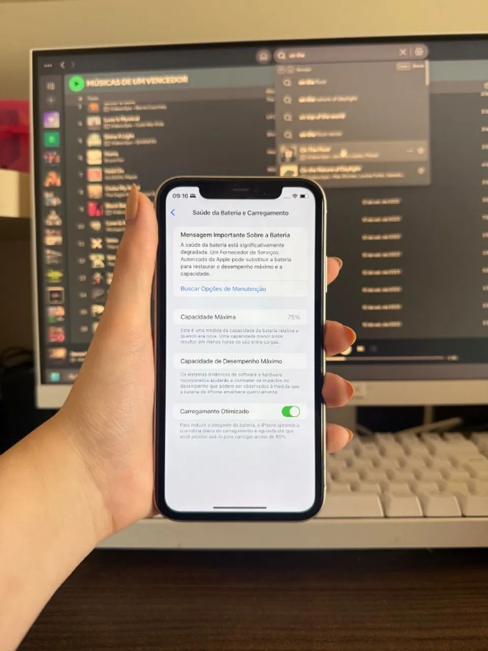 Iphone 11 64GB com caixa e carregador - Foto 3