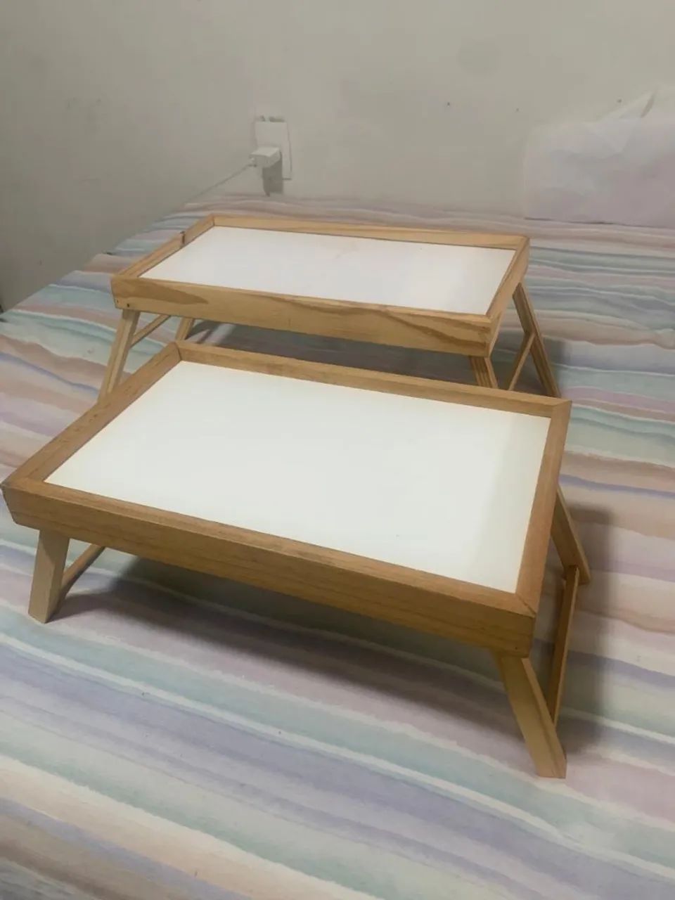 Bandeijas Dobráveis Para Café da Manhã ou Notebook  - Foto 3