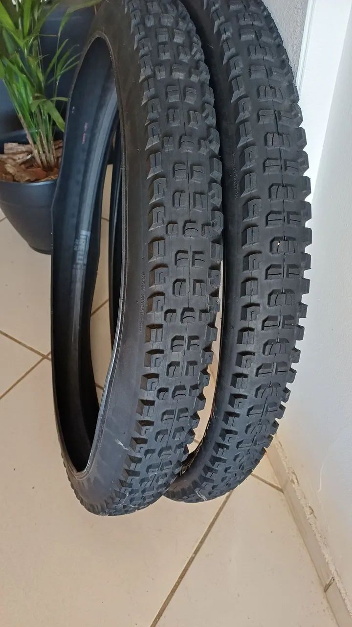 Par de pneus 29x2.5 bontrager SE5 e SE6 - Foto 2