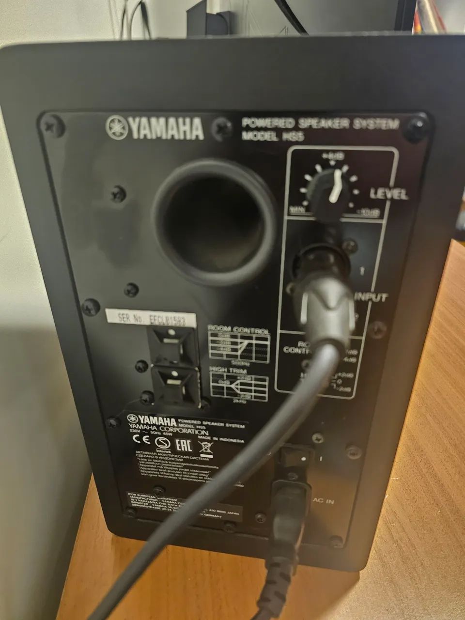Par de Monitores de Áudio Yamaha HS5 - Foto 2