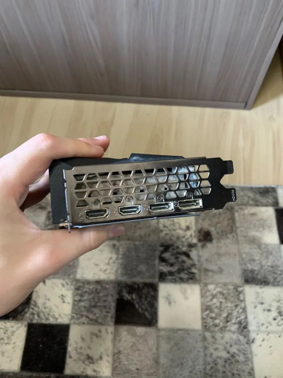 Placa de video RX 7600 8gb Gigabyte - Foto 4