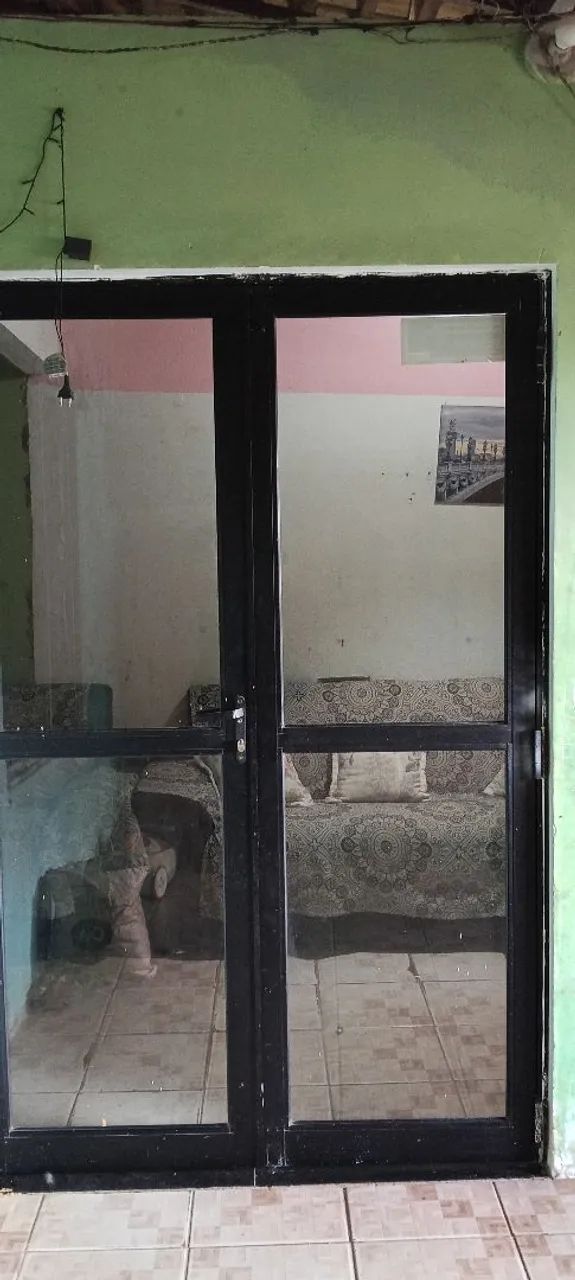 Vendo uma porta 