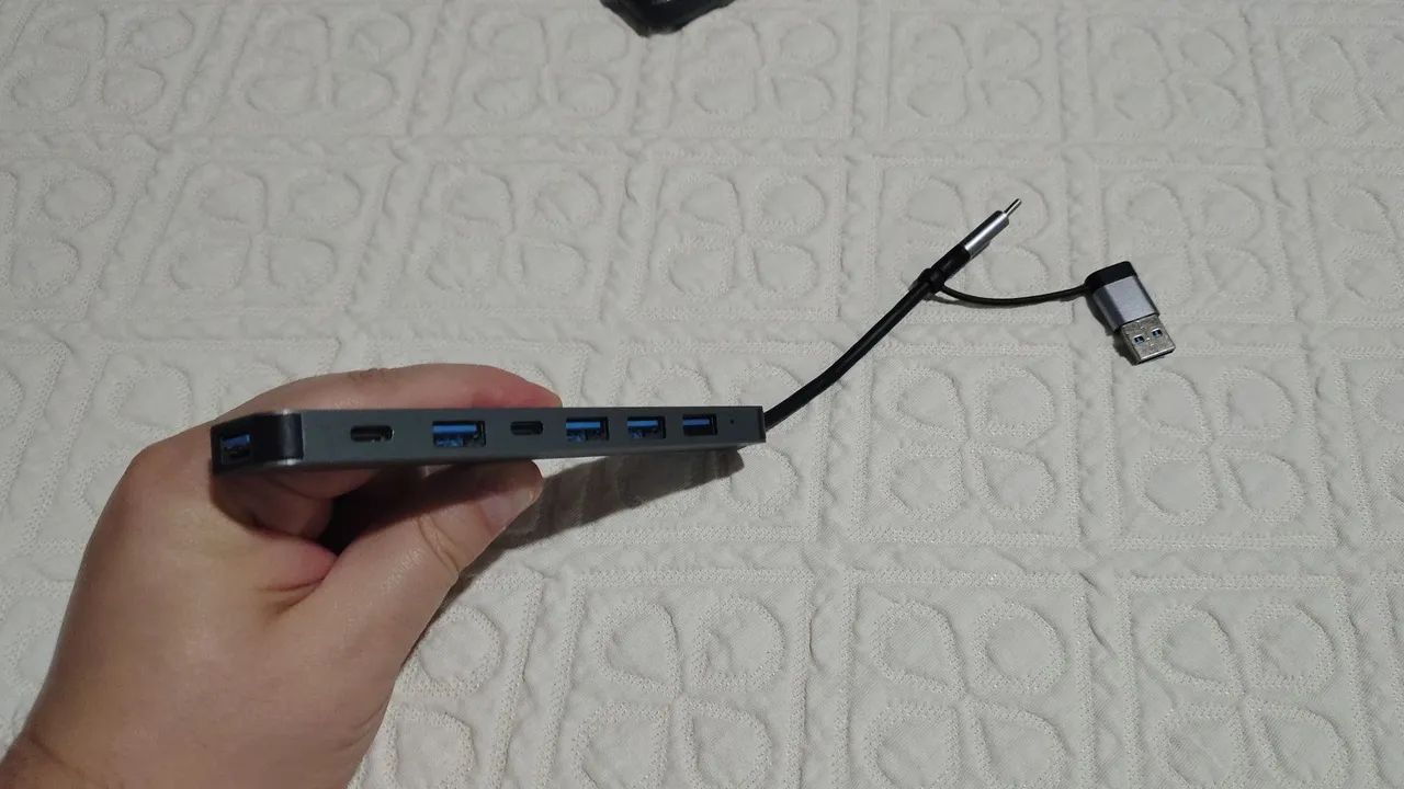 Hub com 5 portas USB e 2 tipo C - Foto 3