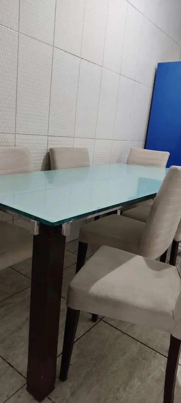 Mesa de vidro 6 lugares 